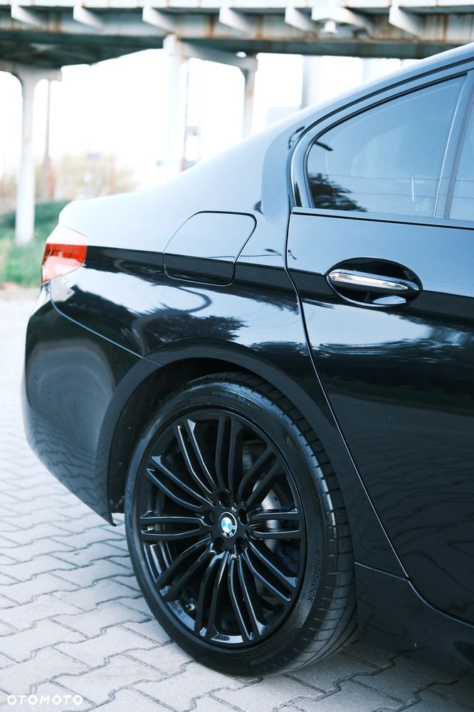 BMW Seria 5 530i xDrive M Sport sport - 11