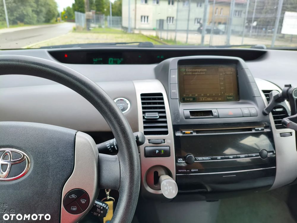 Toyota Prius 1.5 VVT-i Sol - 7