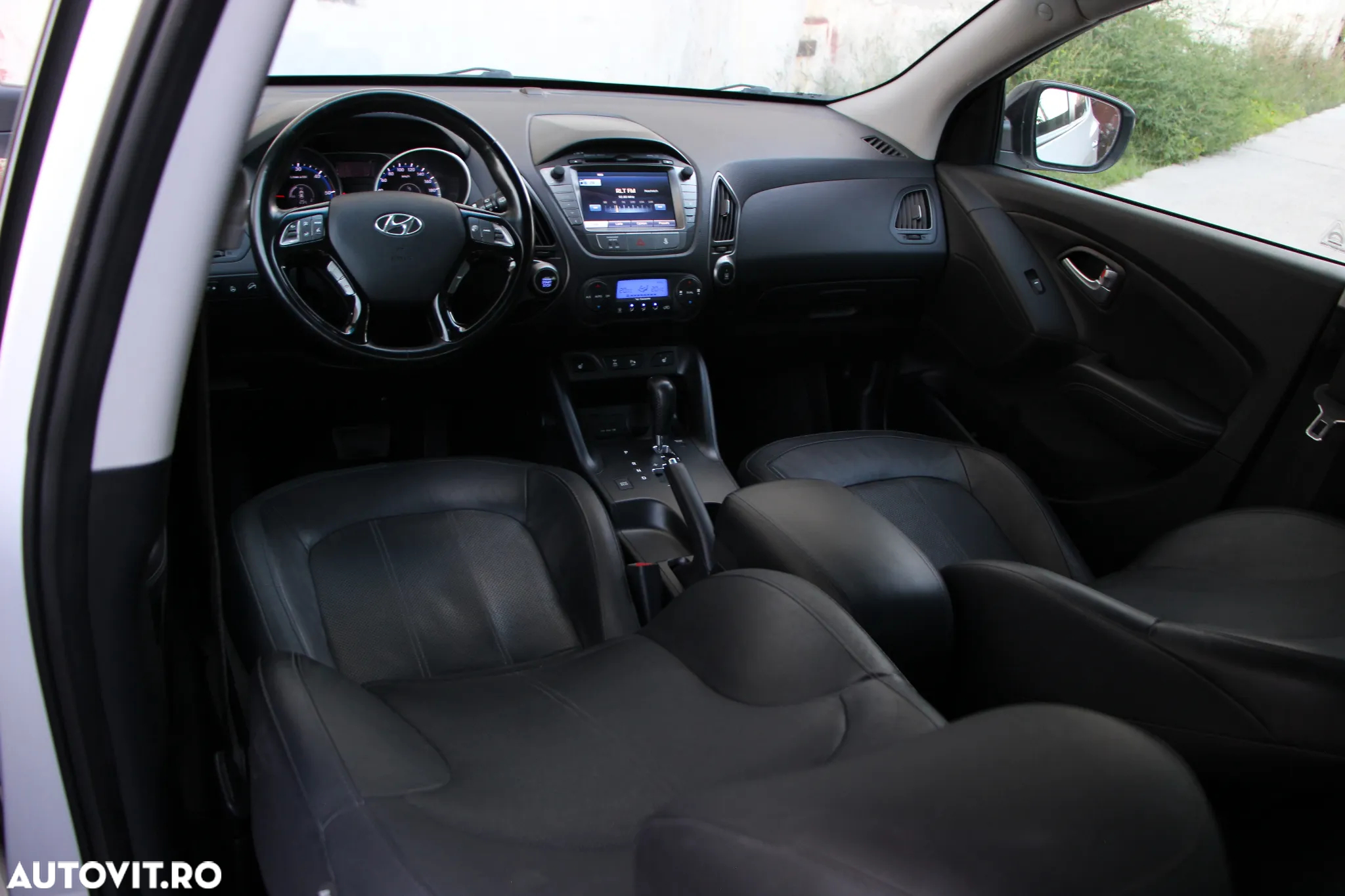 Hyundai ix35 2.0 CRDI 4WD Automatik Premium - 11
