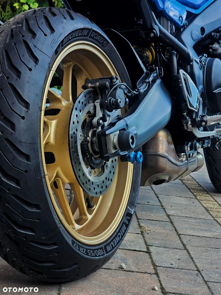 Yamaha XSR - 10