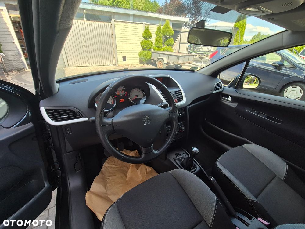 Peugeot 207 75 Urban Style - 19