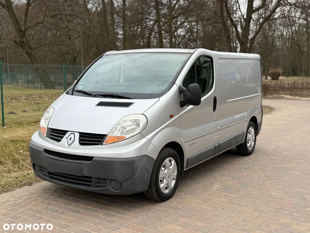 Renault TRAFIC - 1
