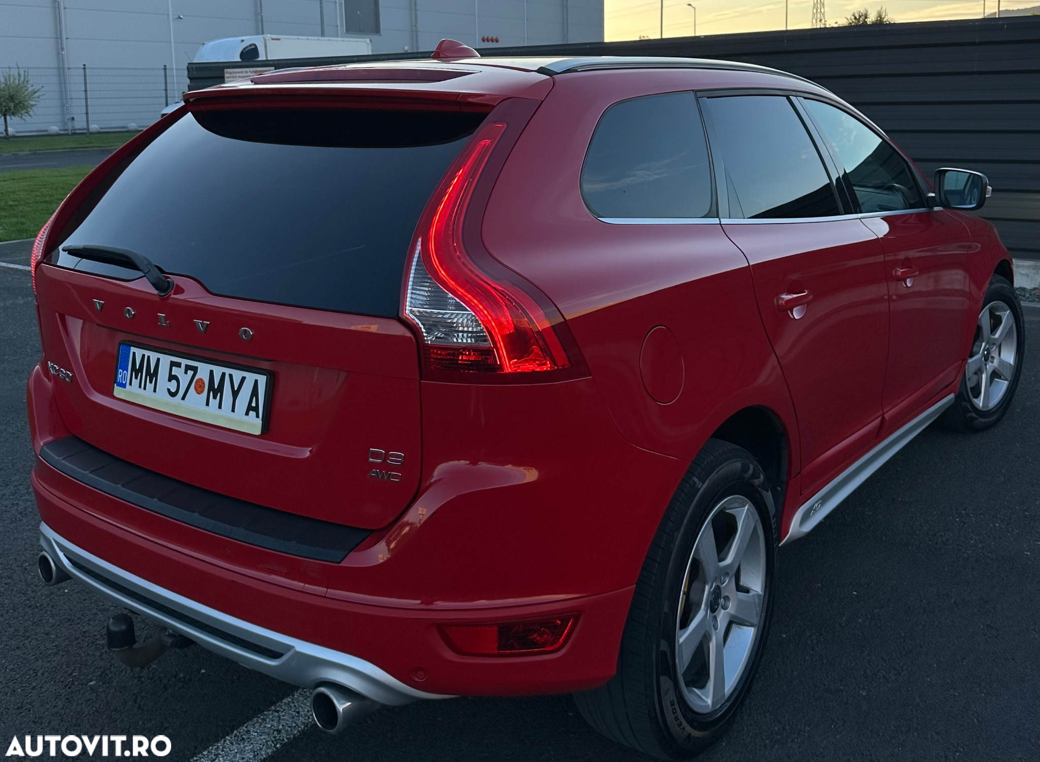 Volvo XC 60 D4 AWD Start-Stop Rdesign - 8
