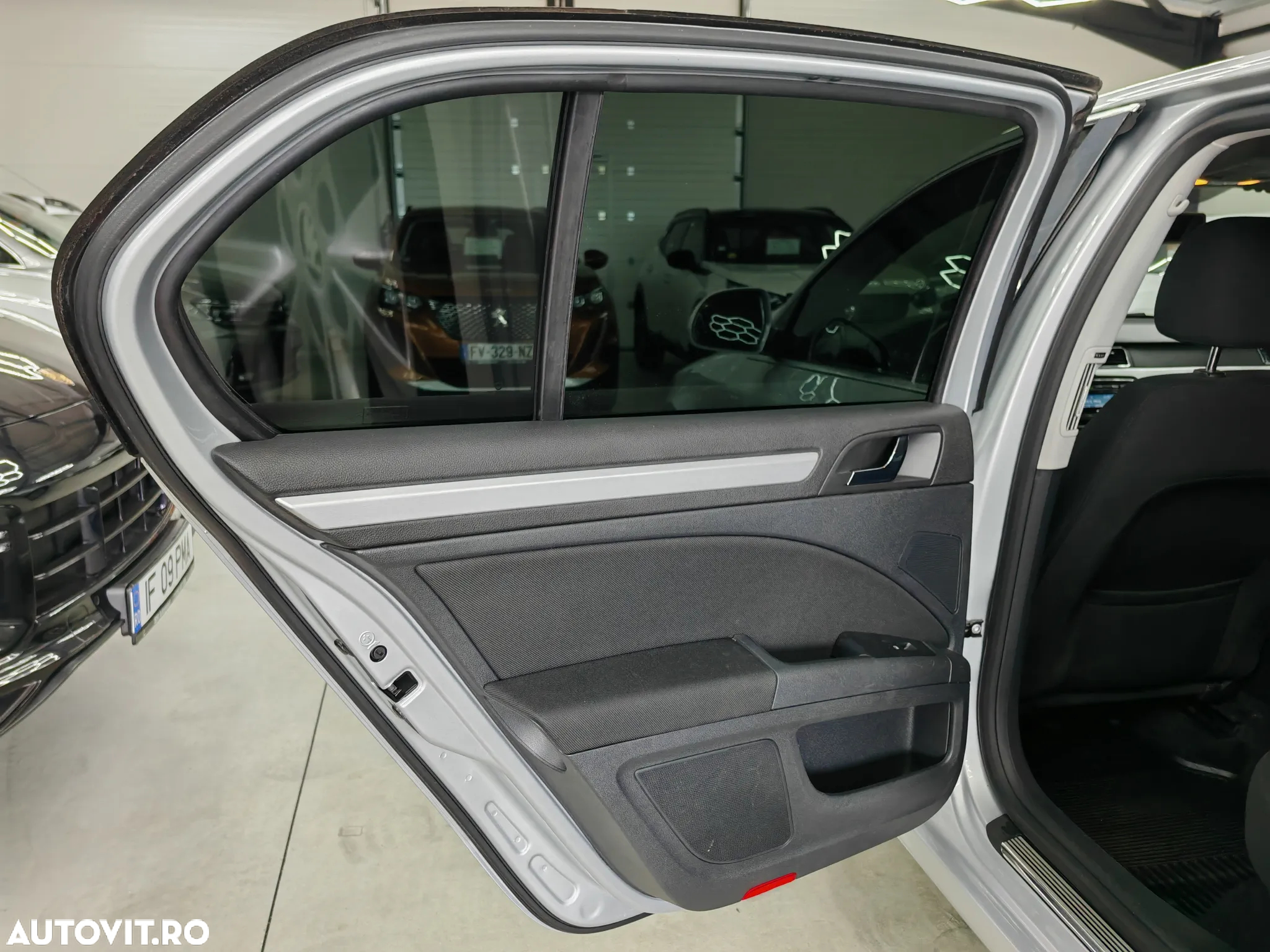 Skoda Superb 2.0 TSI Ambition - 21