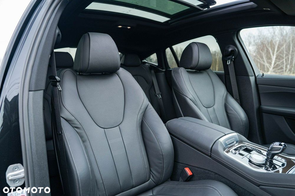 BMW X6 xDrive40i - 27