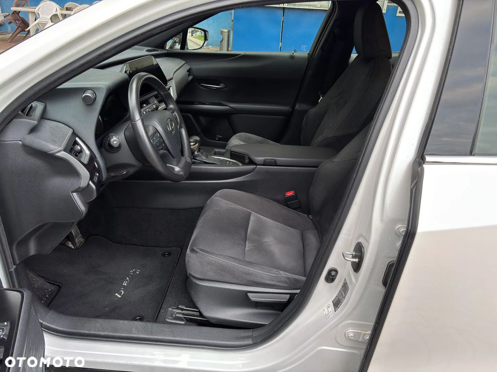 Lexus UX 250h GPF Business 2WD - 12