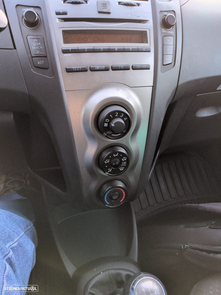Toyota Yaris 1.0 VVT-i Comfort - 9
