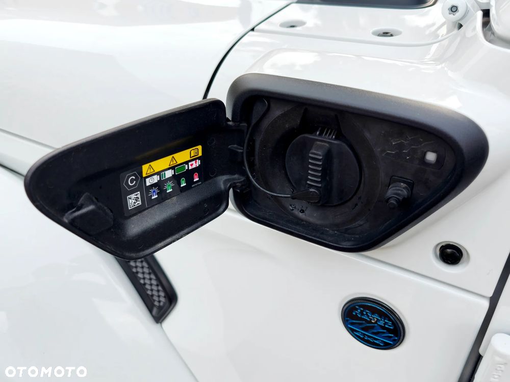 Jeep Wrangler 2.0 4xe Plug-In Hybrid Hardtop Sahara - 33