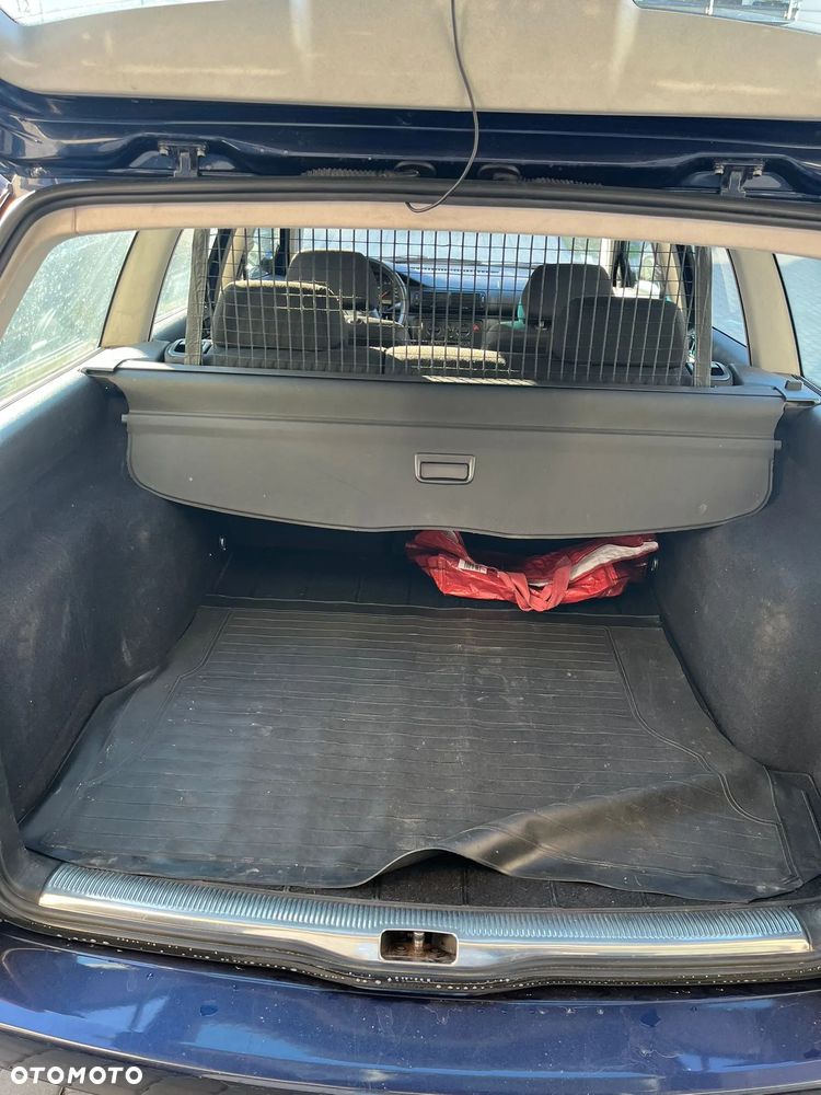 Volkswagen Passat 1.9 TDI CL - 5