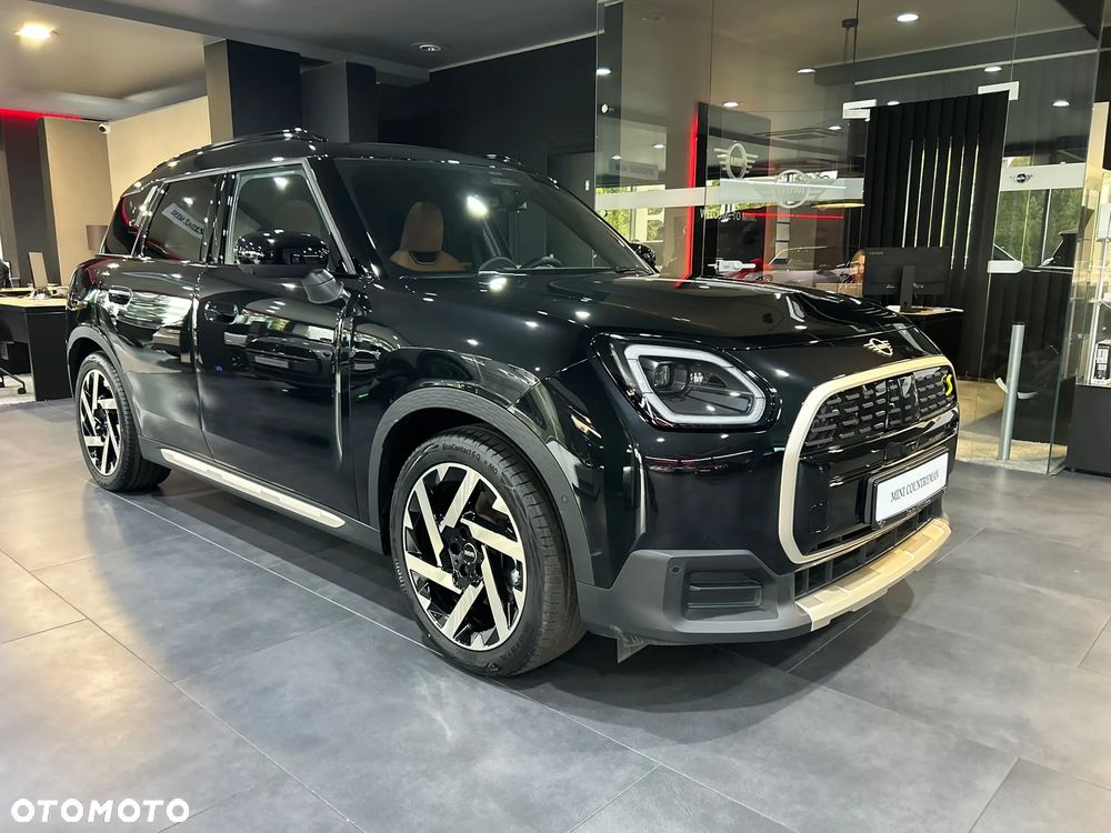 MINI Countryman SE ALL4 66.5kWh Linia Favoured - 2