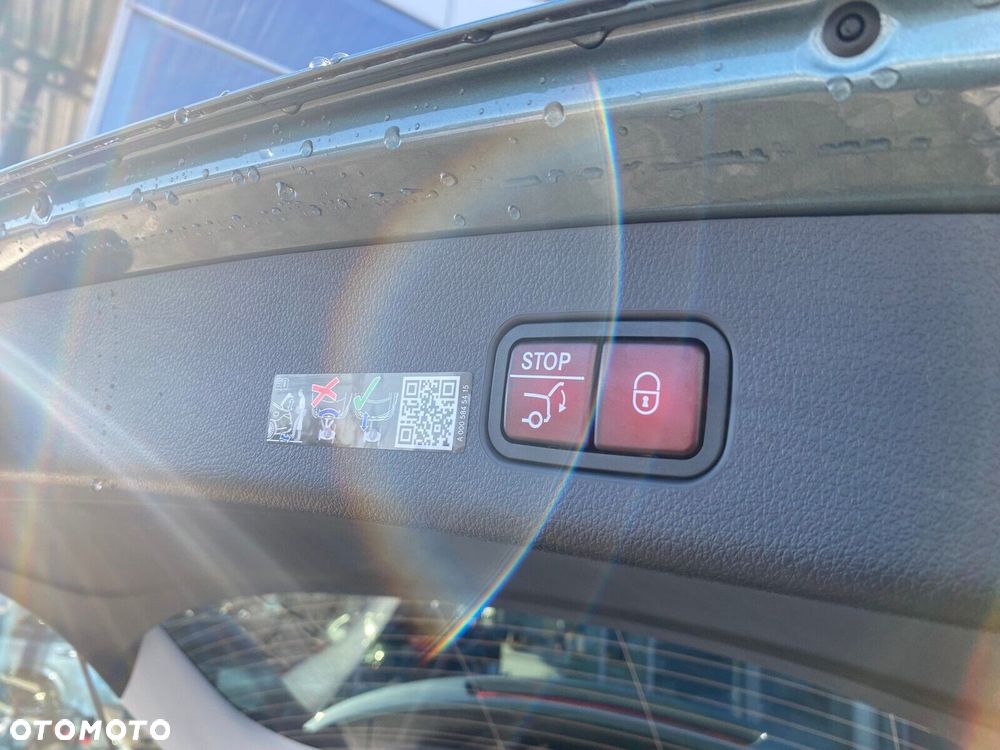 Mercedes-Benz GLC - 25