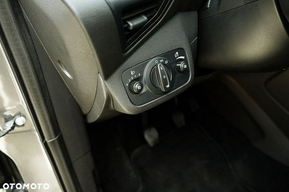 Ford Kuga - 17