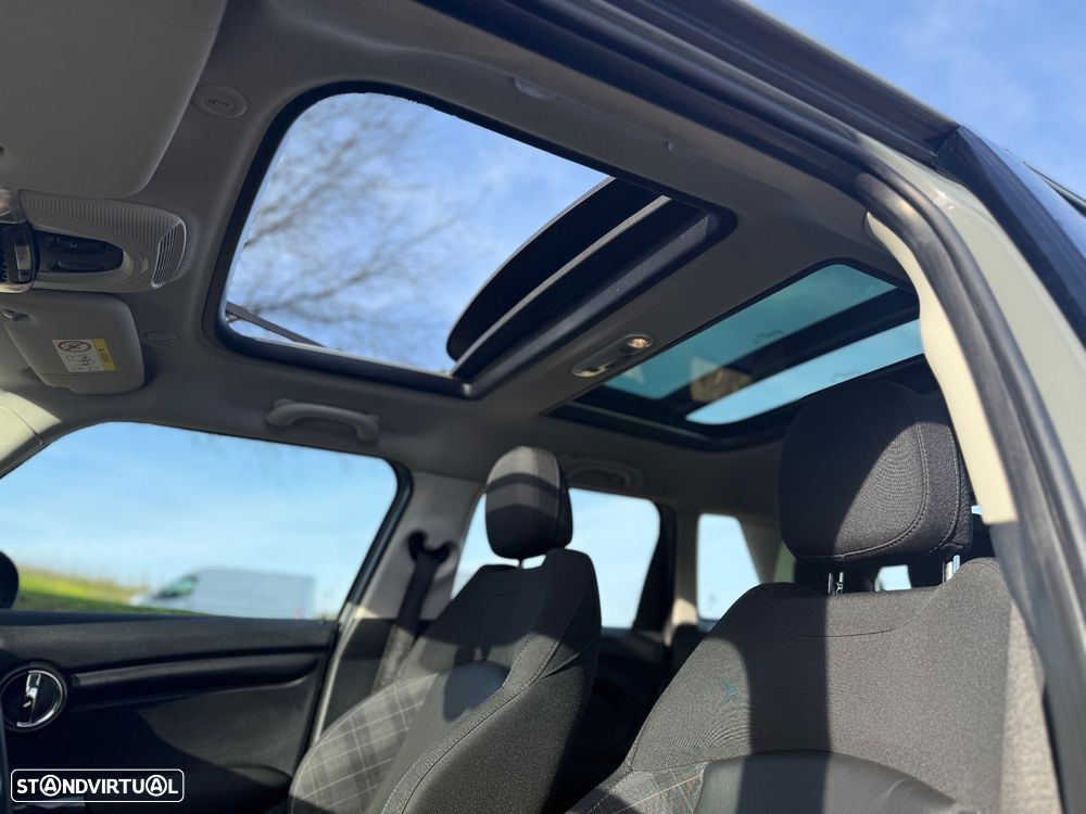 MINI 5 Portas Cooper D - 19