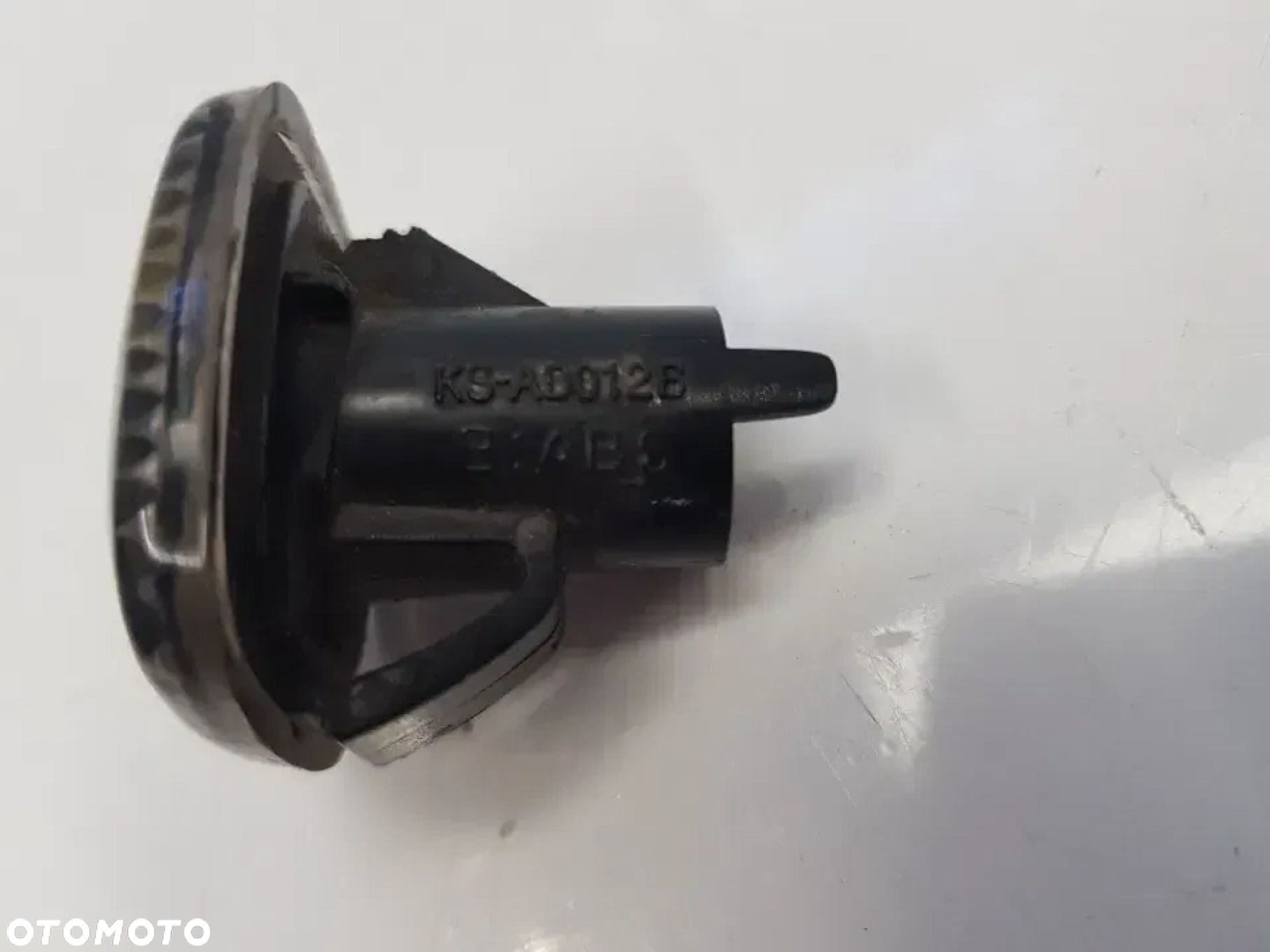Kierunkowskaz boczny błotnika Audi A4 B5 ks-ad012b - 4