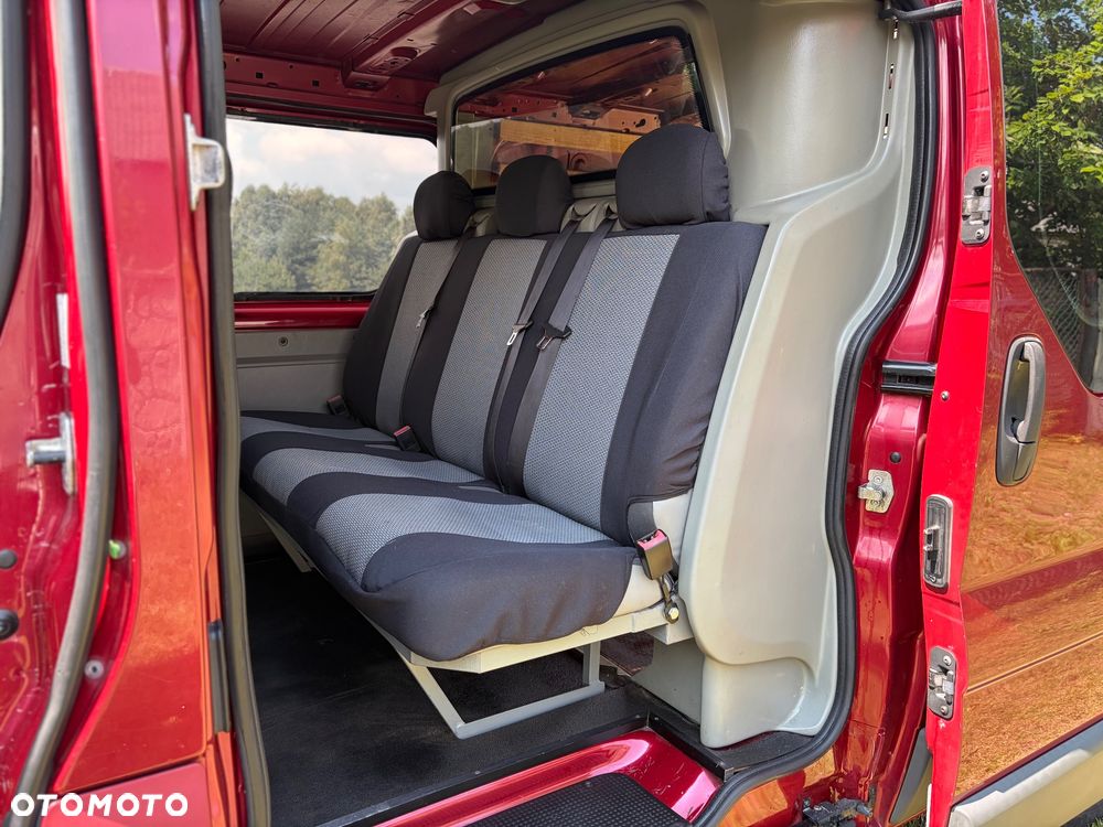 Opel Vivaro L2H1 2.9t - 12