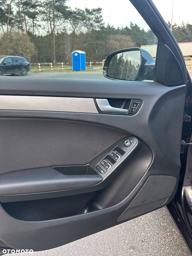 Audi A4 Avant 2.0 TDI Multitronic - 9