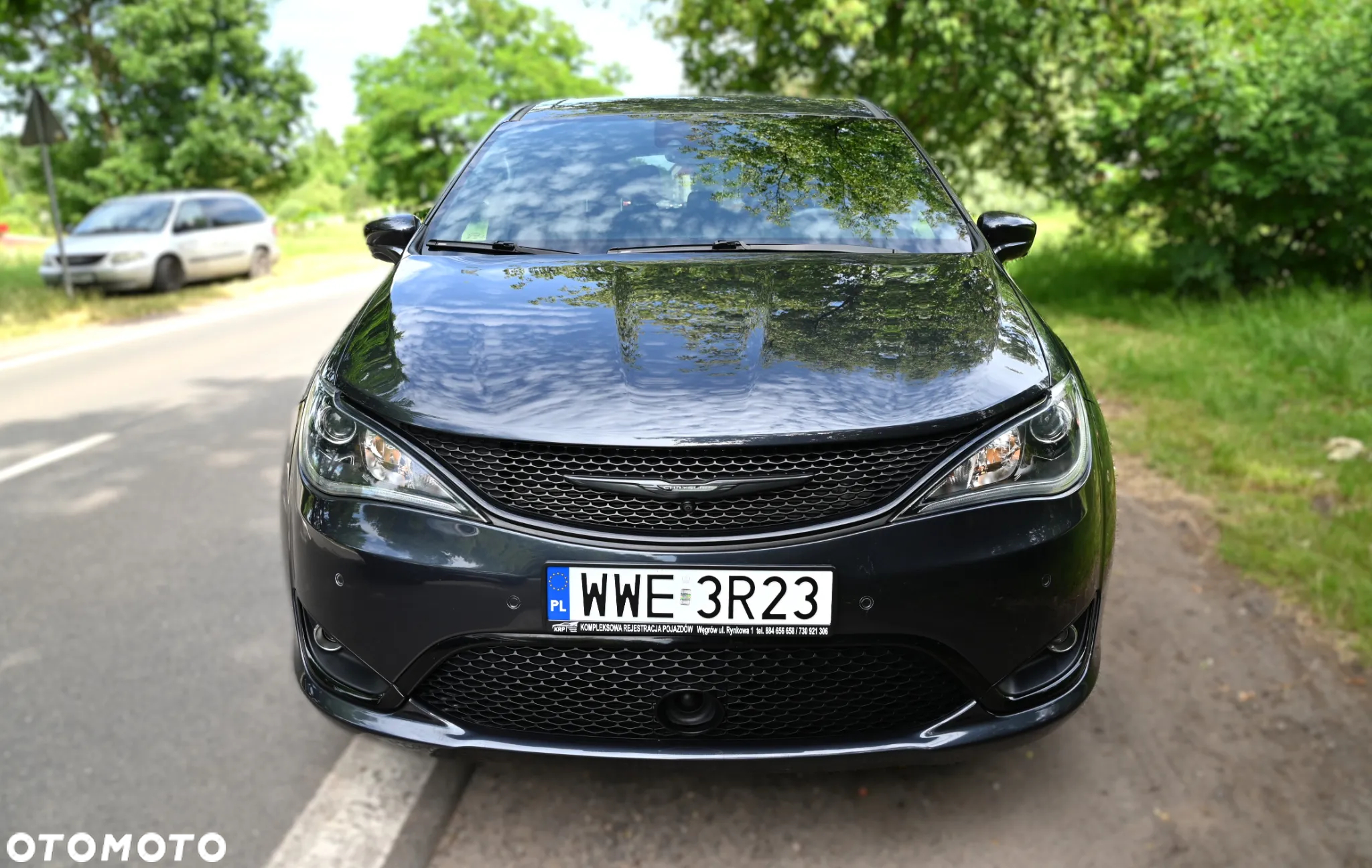 Chrysler Pacifica - 5