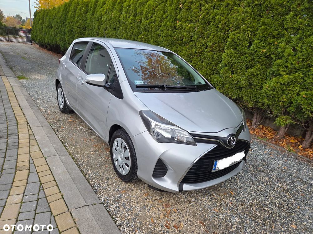 Toyota Yaris 1.33 Premium - 3