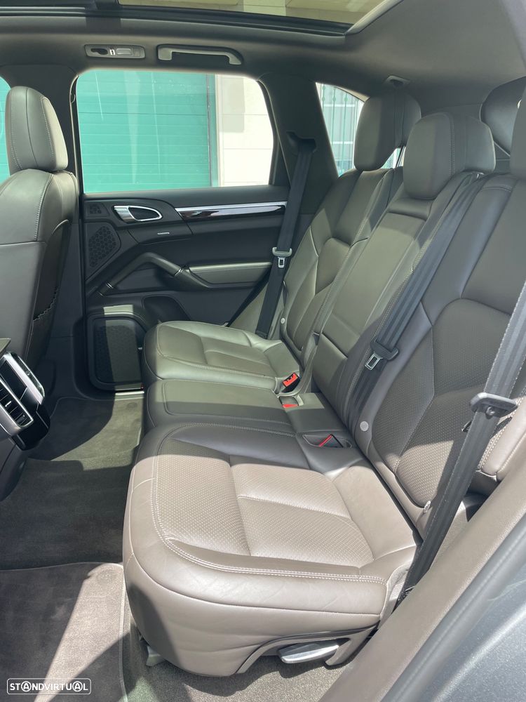 Porsche Cayenne S Tiptronic S - 9
