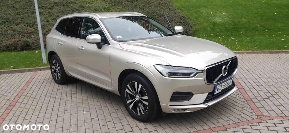 Volvo XC 60 B5 B AWD Momentum Pro - 1