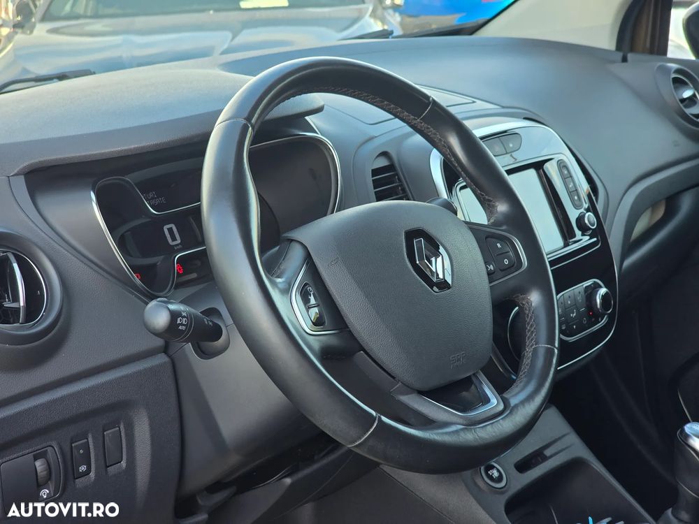 Renault Captur (ENERGY) TCe 90 BOSE EDITION - 16