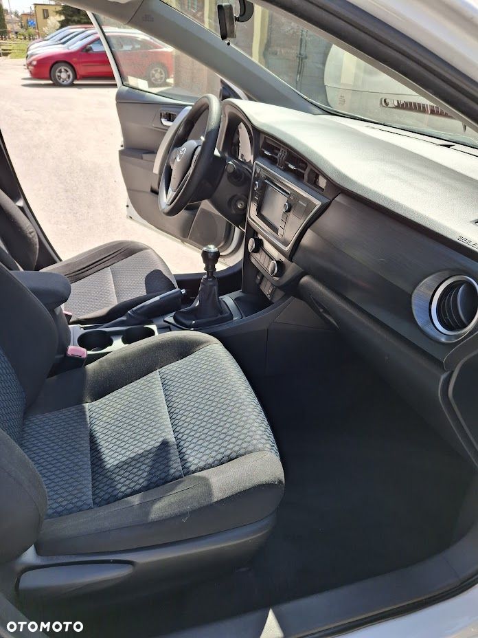 Toyota Auris 1.33 VVT-i Active - 9