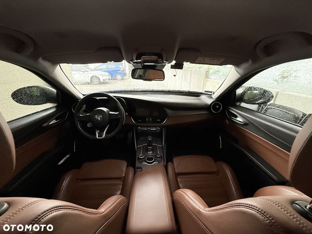 Alfa Romeo Giulia 2.0 Turbo Veloce Q4 - 7
