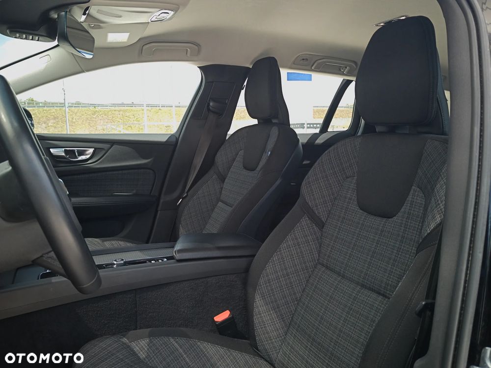 Volvo V60 B3 B Momentum Pro - 15