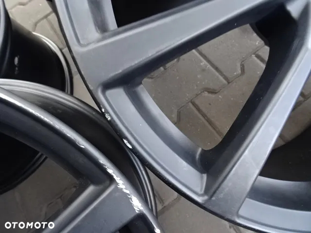 5x114,3x64 8,5jx20  ET35 Tesla 3 HONDA TOYOTA i inne - 6