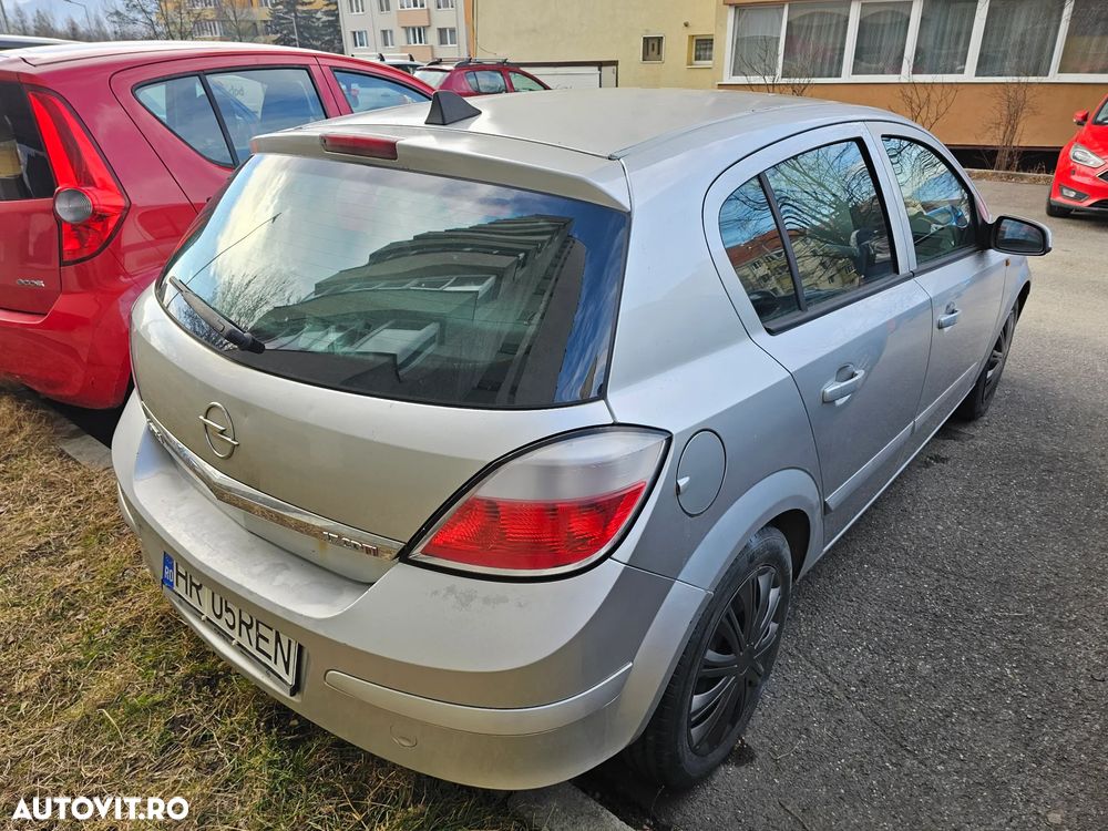 Opel Astra 1.7 CDTI Essentia - 2