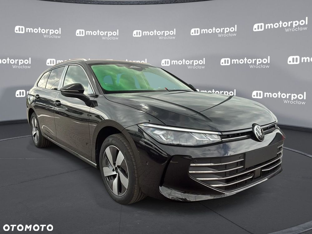 Volkswagen Passat - 12