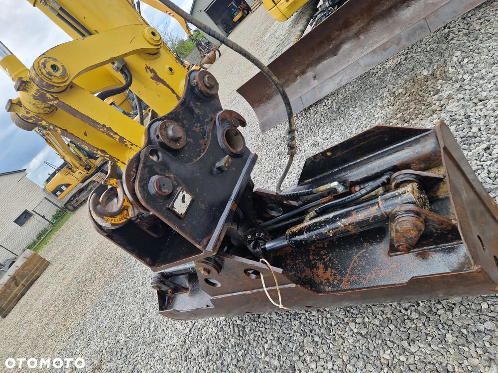 Komatsu PC138US - 15