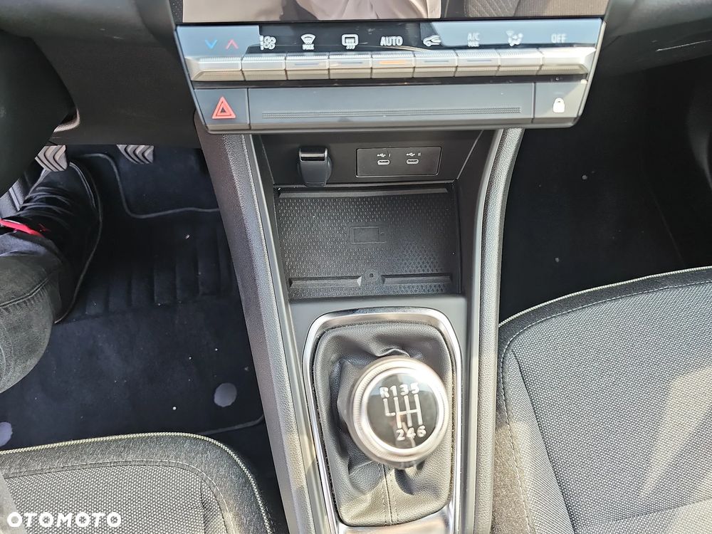 Renault Captur 1.0 TCe Techno - 19