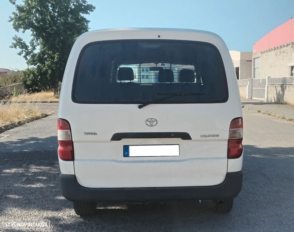 Toyota HIACE - 4