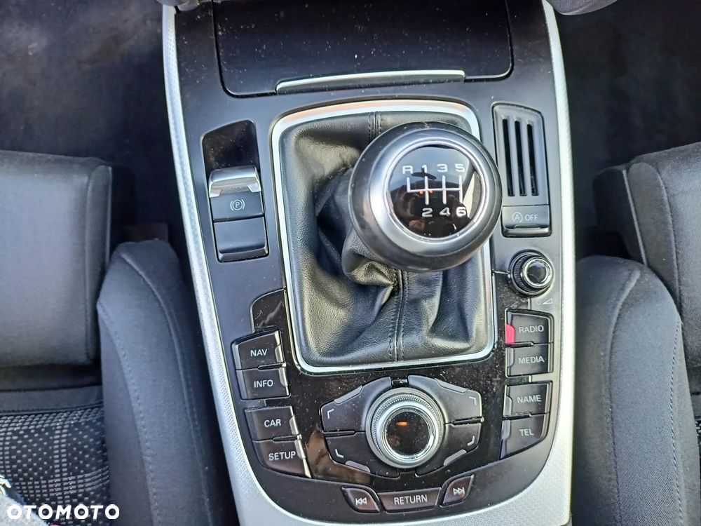 Audi A4 Avant 2.0 TDI DPF Ambiente - 16