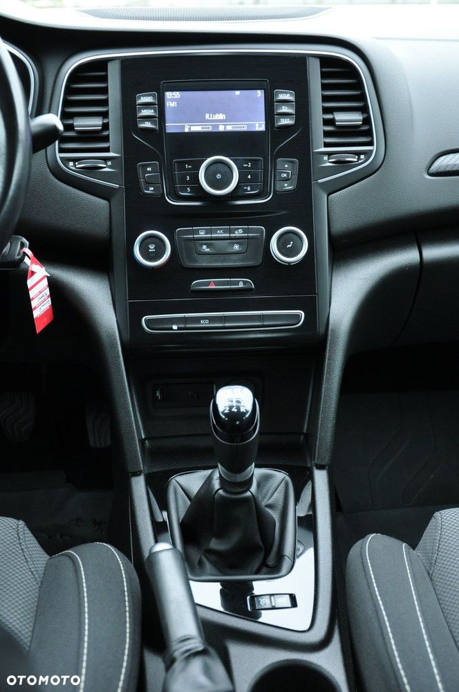 Renault Megane 1.6 SCe Life - 18