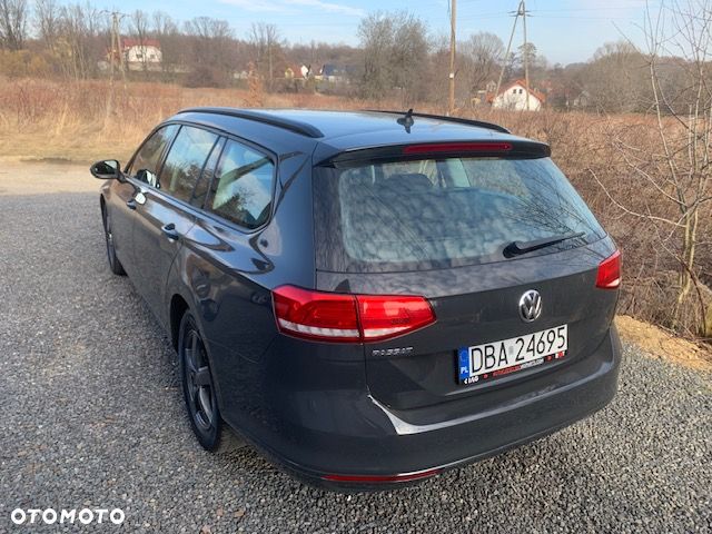 Volkswagen Passat - 5
