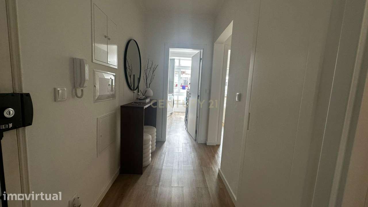 Arrendamento T2 remodelado Damaia, junto ao Neudel. - Grande imagem: 4/14