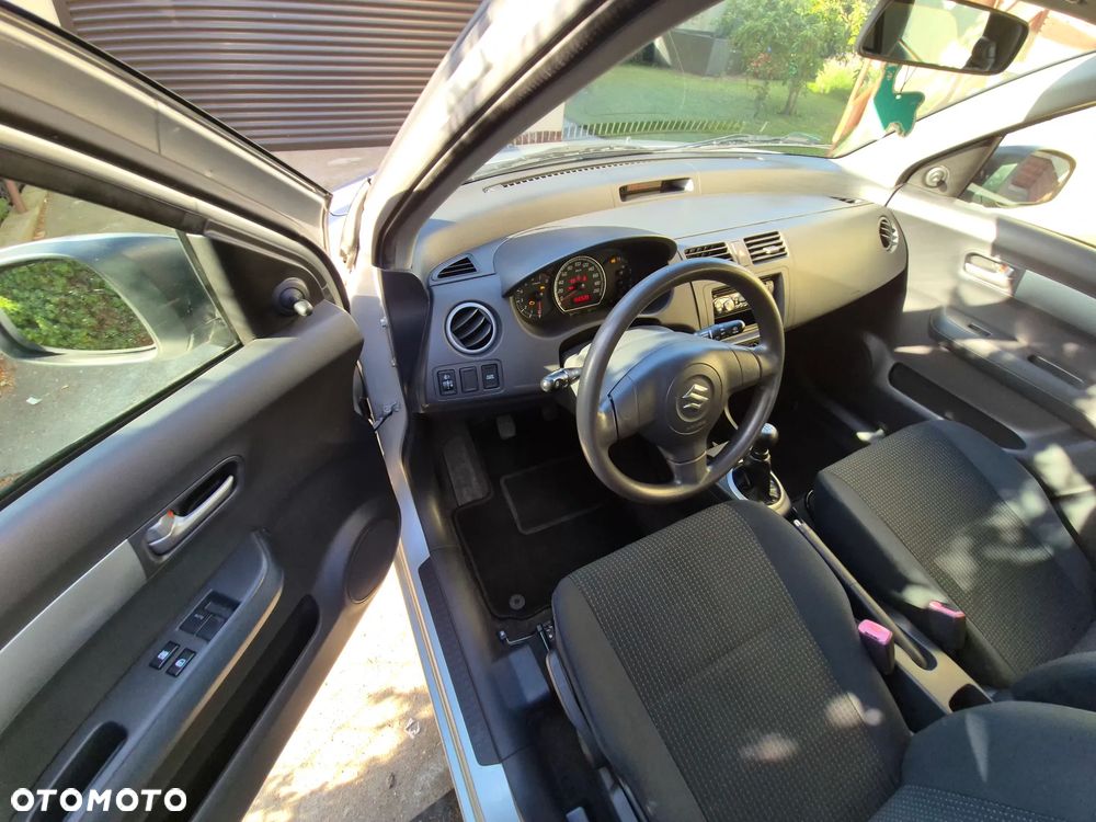 Suzuki Swift - 9
