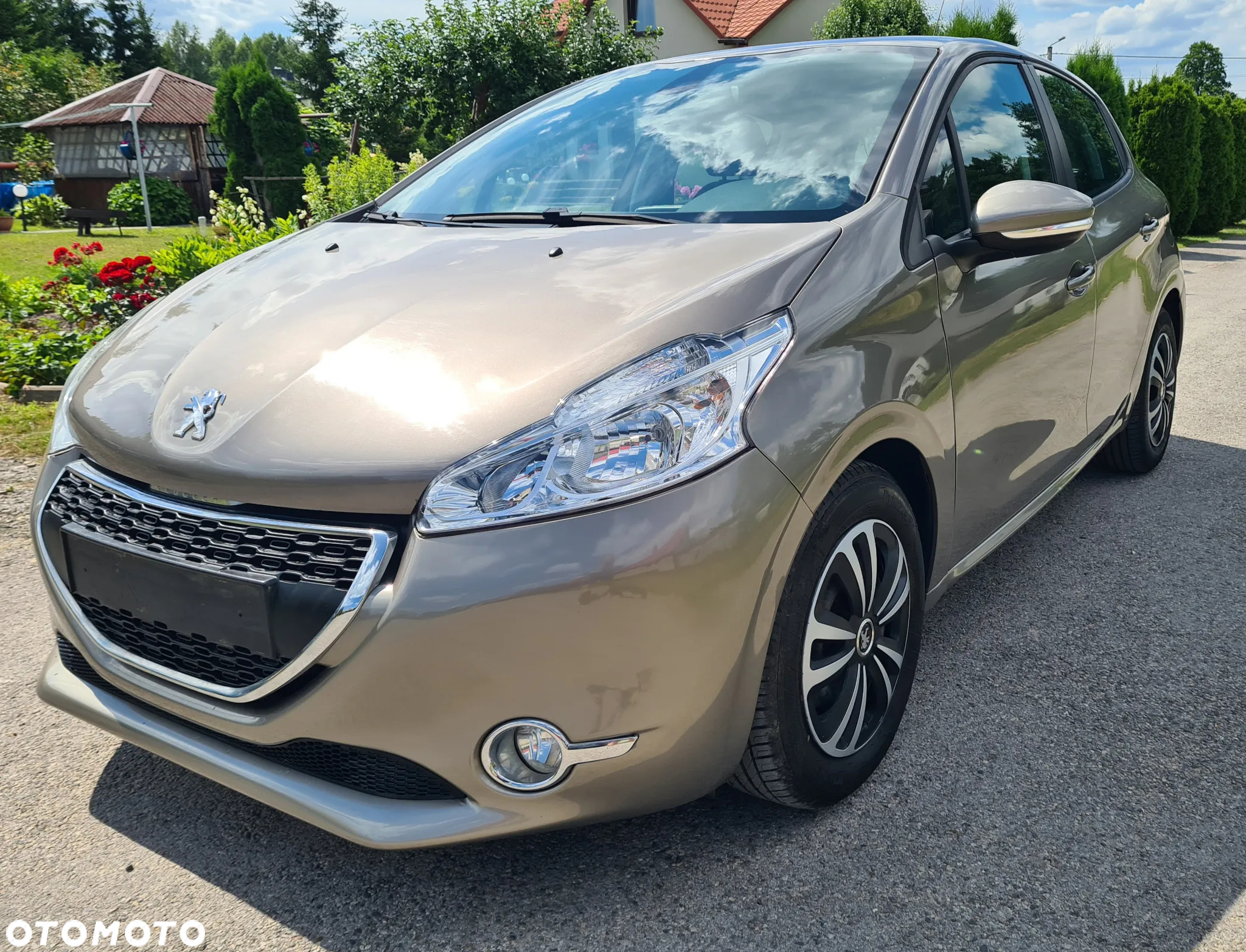 Peugeot 208 - 21