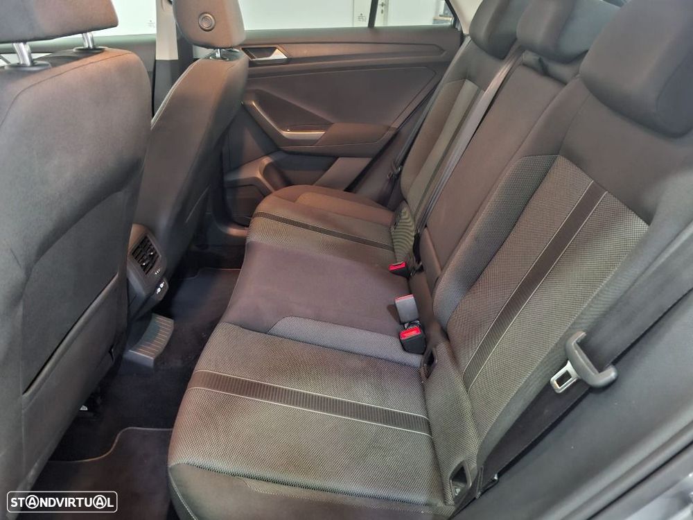 VW T-Roc 1.0 TSI Urban - 13