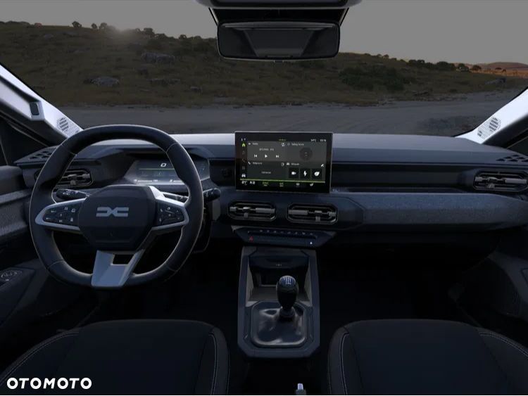 Dacia Striker mild hybrid-G 140 Essential - 4