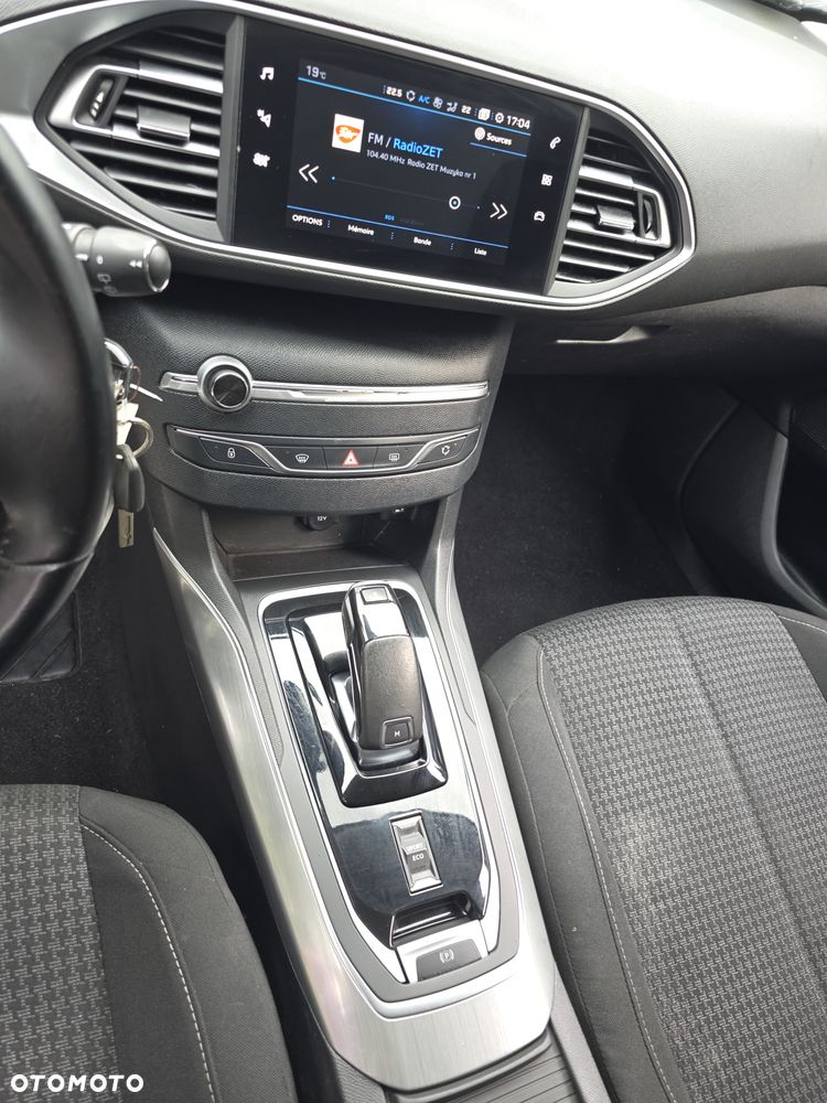 Peugeot 308 1.5 BlueHDi Allure S&S EAT8 - 14