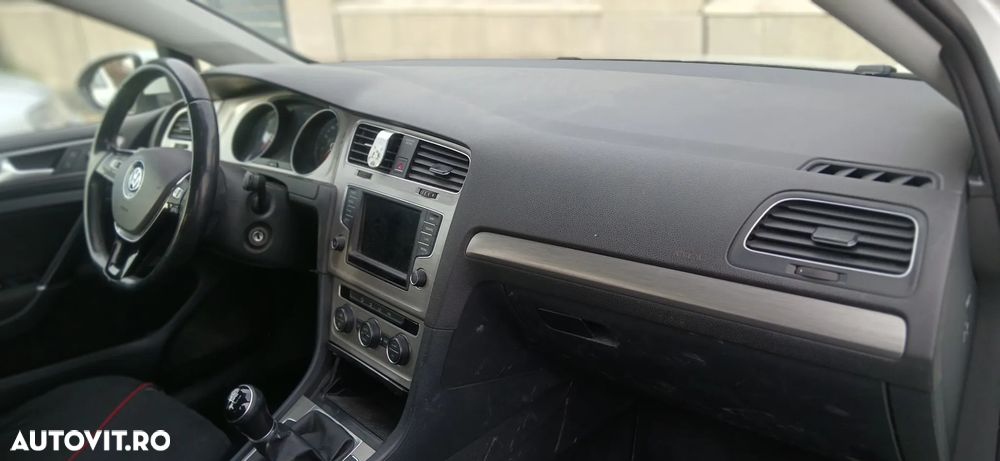 Volkswagen Golf 1.6 TDI BlueMotion Technology Comfortline - 2