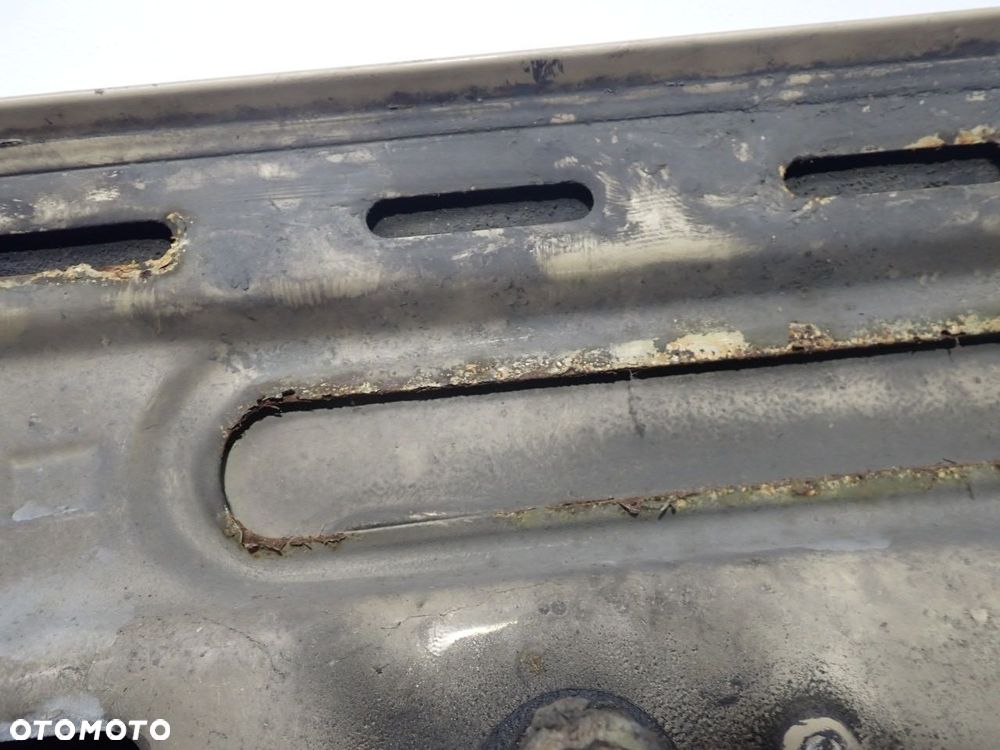 MASKA AUDI 80 B2 - 27