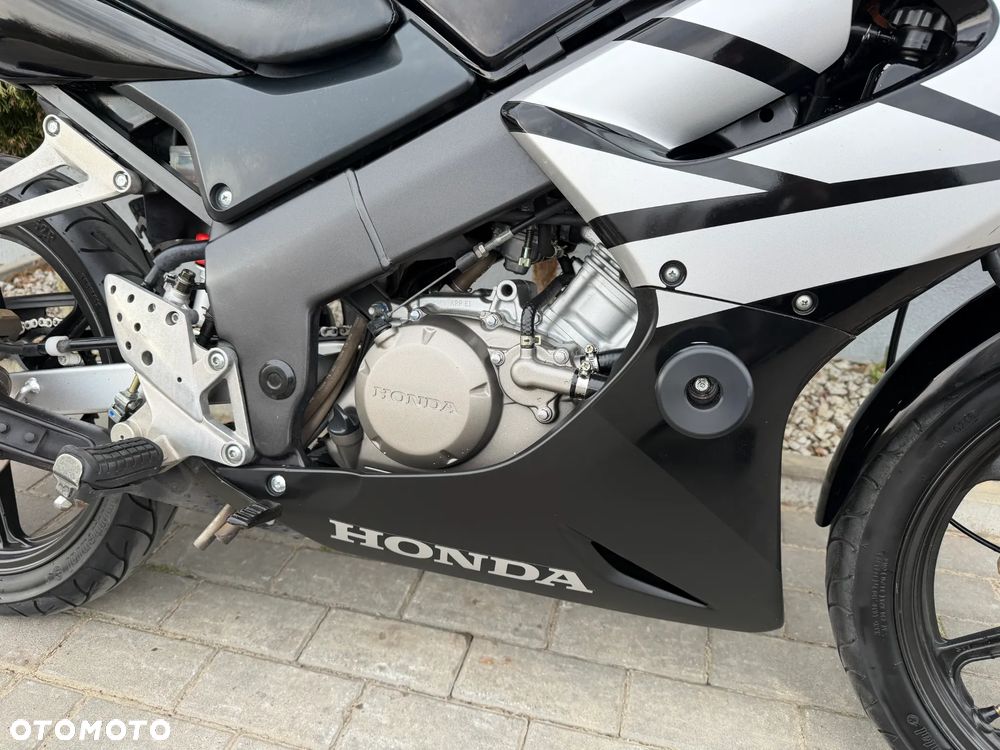 Honda CBR - 12