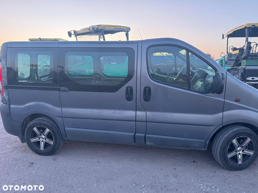 Opel Vivaro L1H1 Easytronic DPF - 2