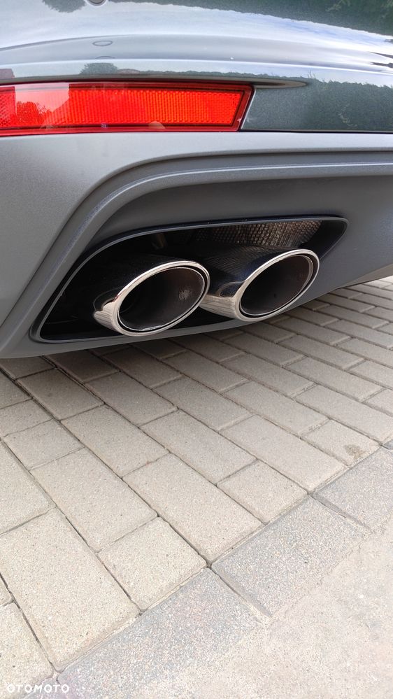 Porsche Panamera 4 E-Hybrid PHEV - 28