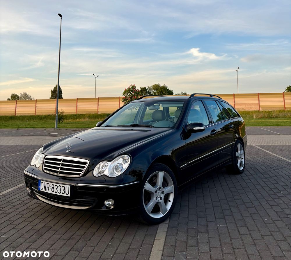 Mercedes-Benz Klasa C 320 CDI 7G-TRONIC Avantgarde DPF - 2