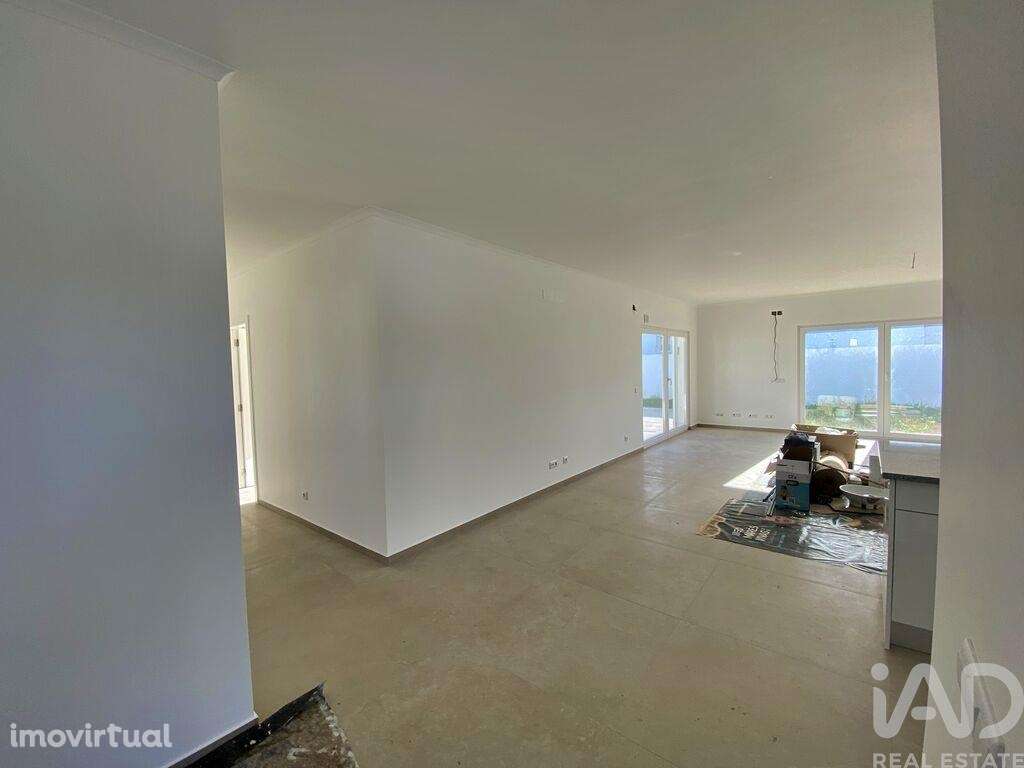 Casa / Villa T3 em Caldas da Rainha - Nossa Senhora do Pópulo, Coto e - Grande imagem: 3/29